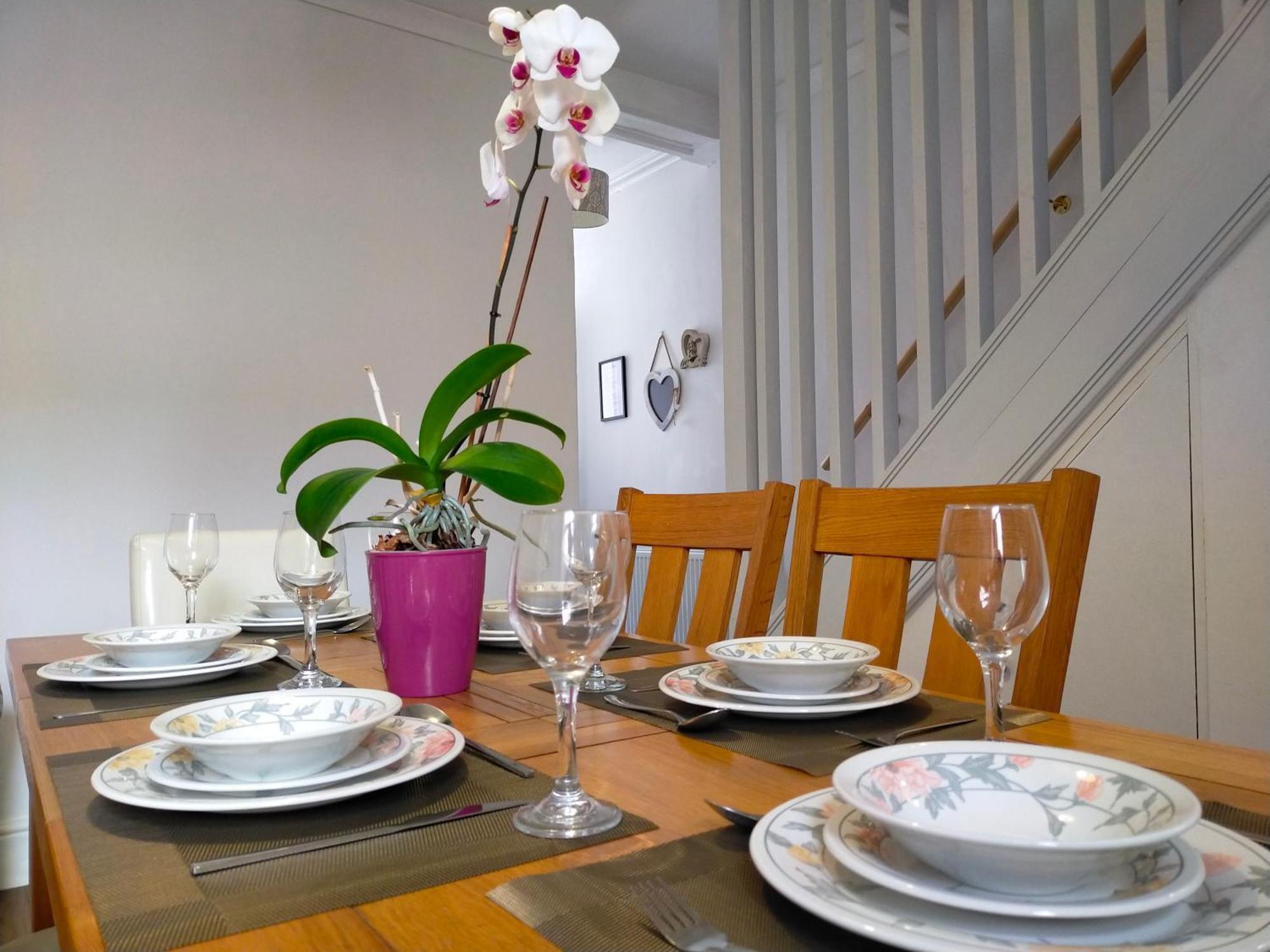 Newly Renovated 3 Bedroom House, 6 Beds With 2 Showers, Near University Town Centre Lancaster Exterior foto