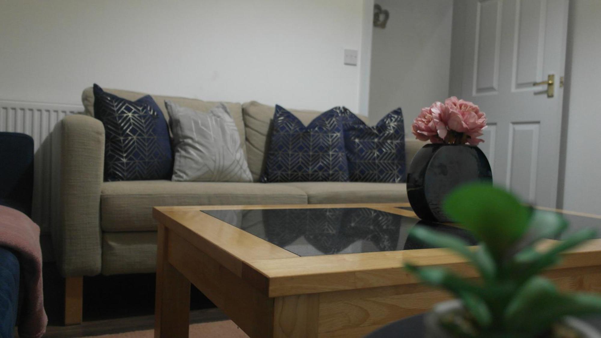 Newly Renovated 3 Bedroom House, 6 Beds With 2 Showers, Near University Town Centre Lancaster Exterior foto