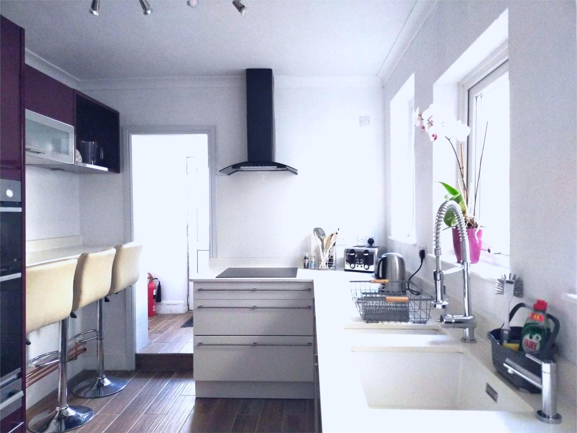 Newly Renovated 3 Bedroom House, 6 Beds With 2 Showers, Near University Town Centre Lancaster Exterior foto
